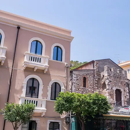Casa Adele 3*