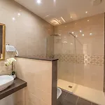 מלון Casa Adele